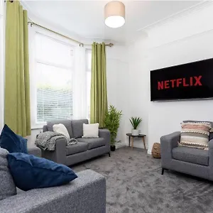 5 Double Bedrooms With Ensuites - Teesside House Tsac Holiday home